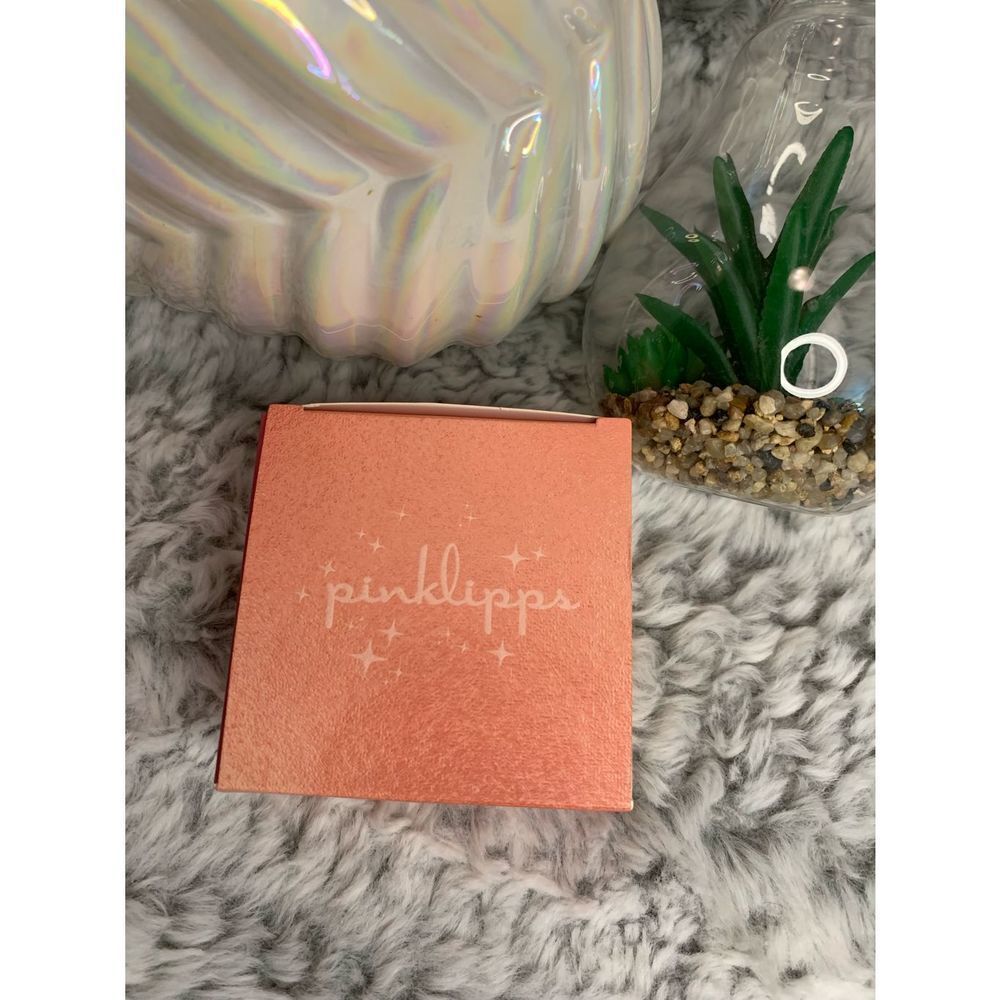 Pinklipps Banana Setting Powder - Picture 3 of 3